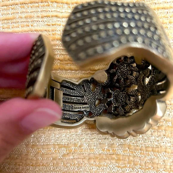 Heidi Daus red & black rhinestone floral flower motif bracelet / cuff - Picture 7 of 7